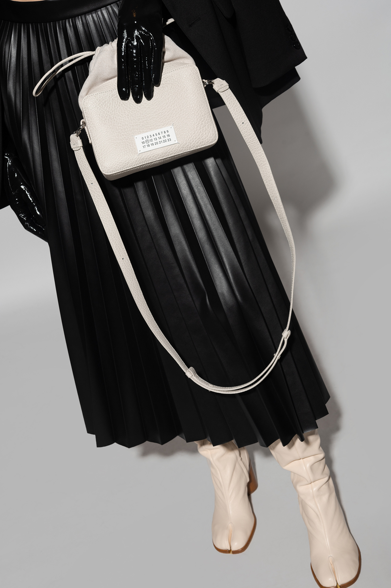 【ヴィンテージ】Rank:B☆MARGIELA グレー スモール バッグ 楽天市場】メゾンマルジェラ Maison Margiela ショルダーバッグ